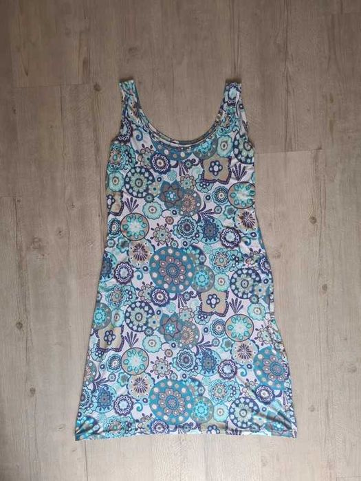 Vestido azul feito à mão
