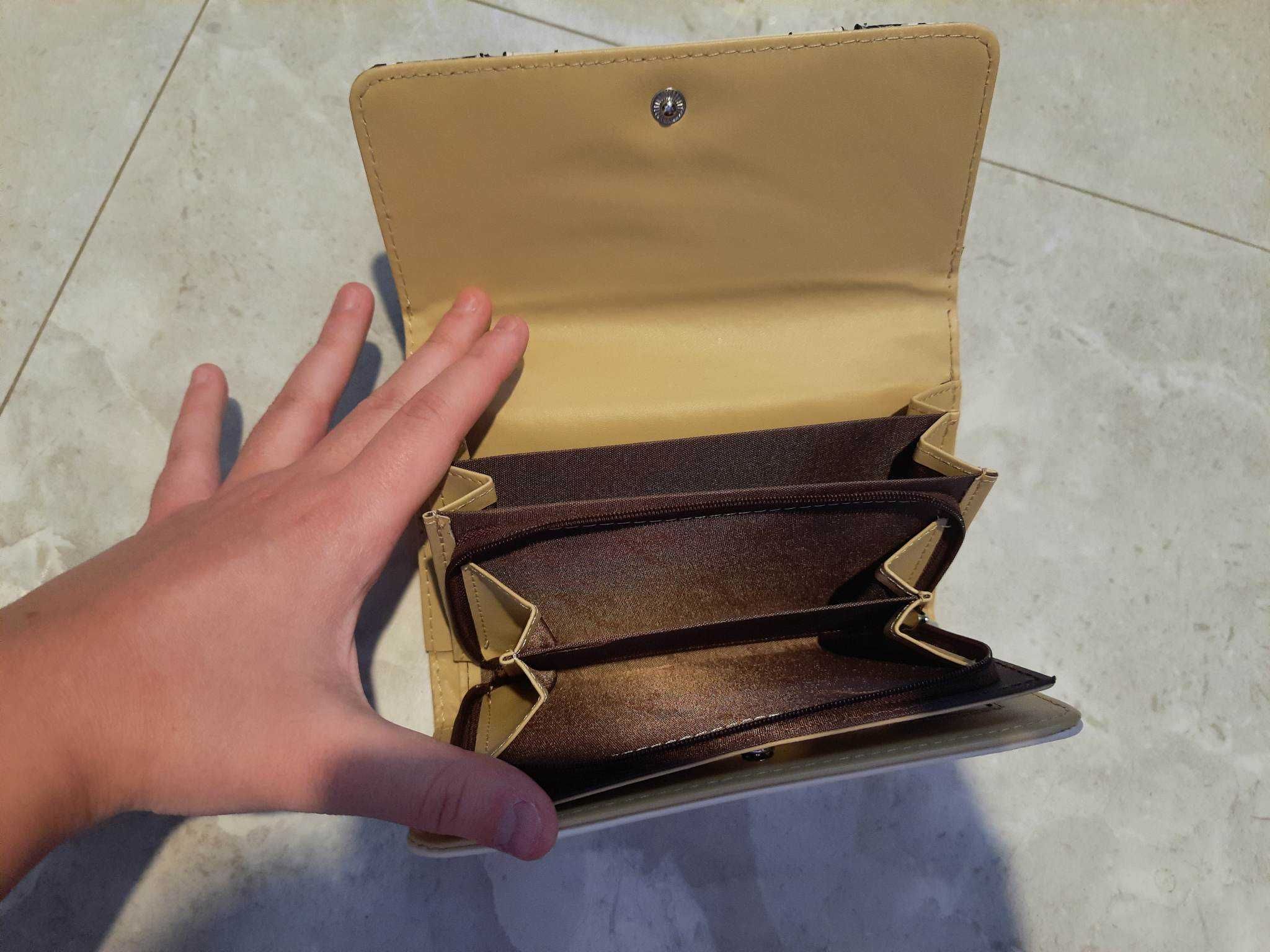 Nowy portfel Bag To Bag