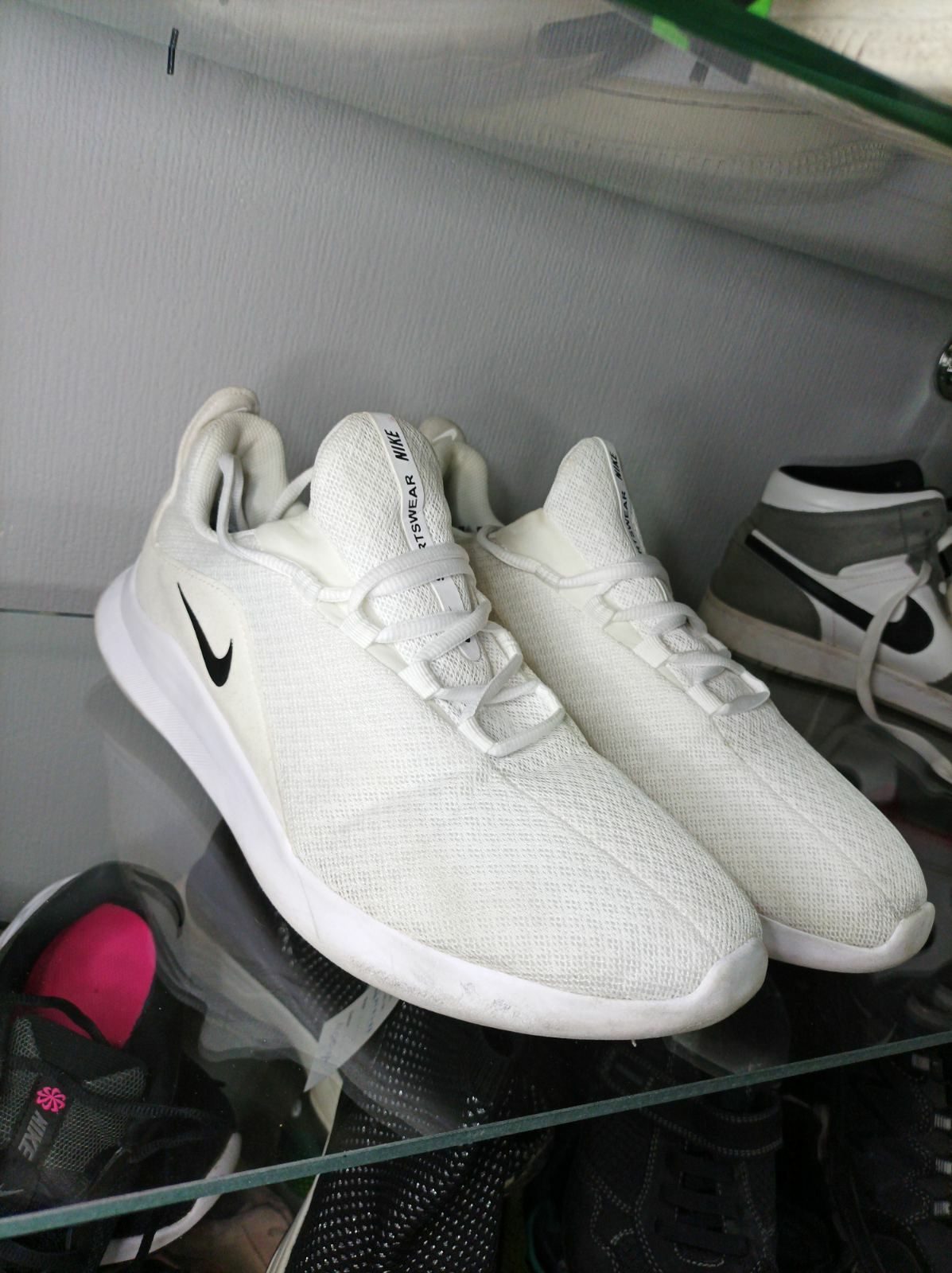 Кросівки Nike Viale р.45 (29см)