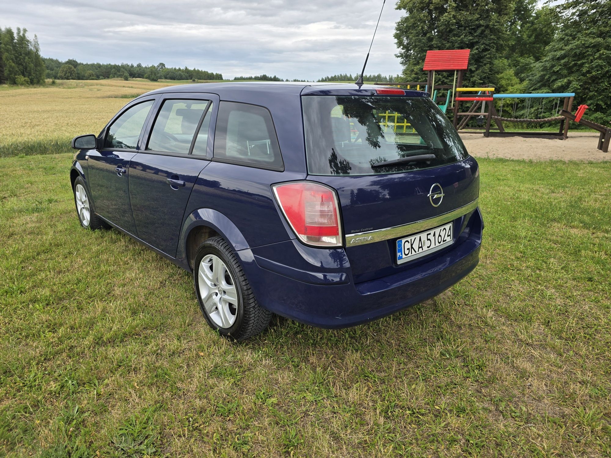Opel Astra H 1.6 b/g .Super stan