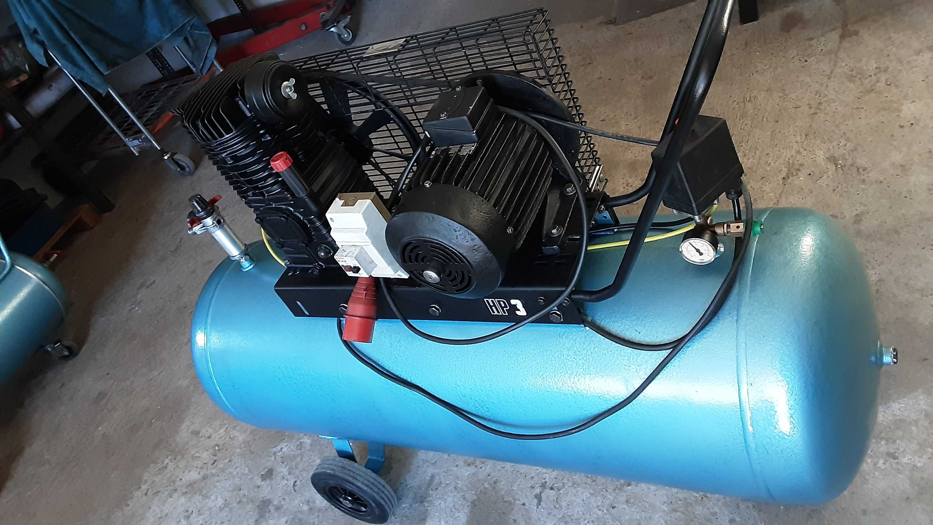 Compressor 200 litros trifásico cabeça K18 rubete