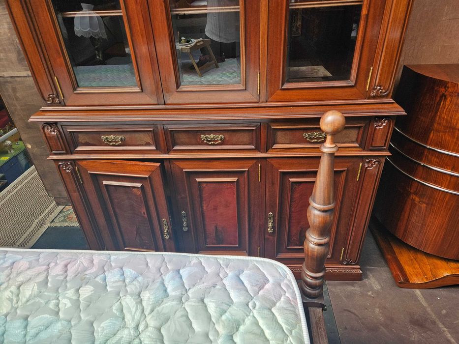 Móvel livreiro - Bom estado geral