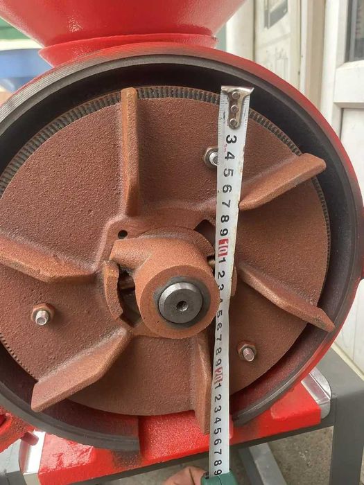 Дробилка для зерна и специй, мельница, дробарка промислова для зерна