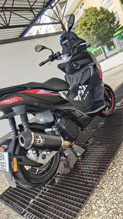Aprilia sr gt 125 replica