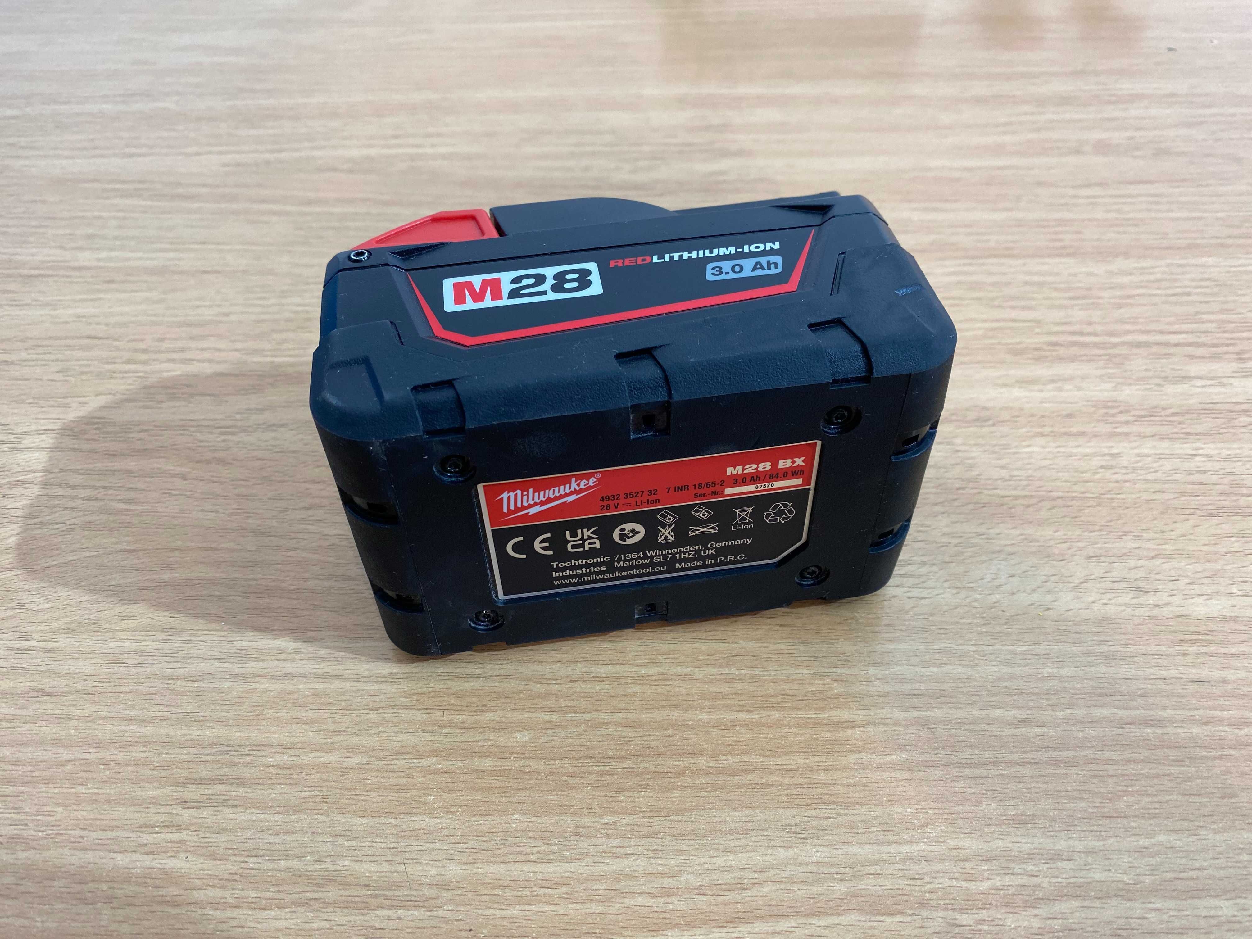 Bateria Milwaukee M28 BX 3.0 Ah, 28V jak nowa
