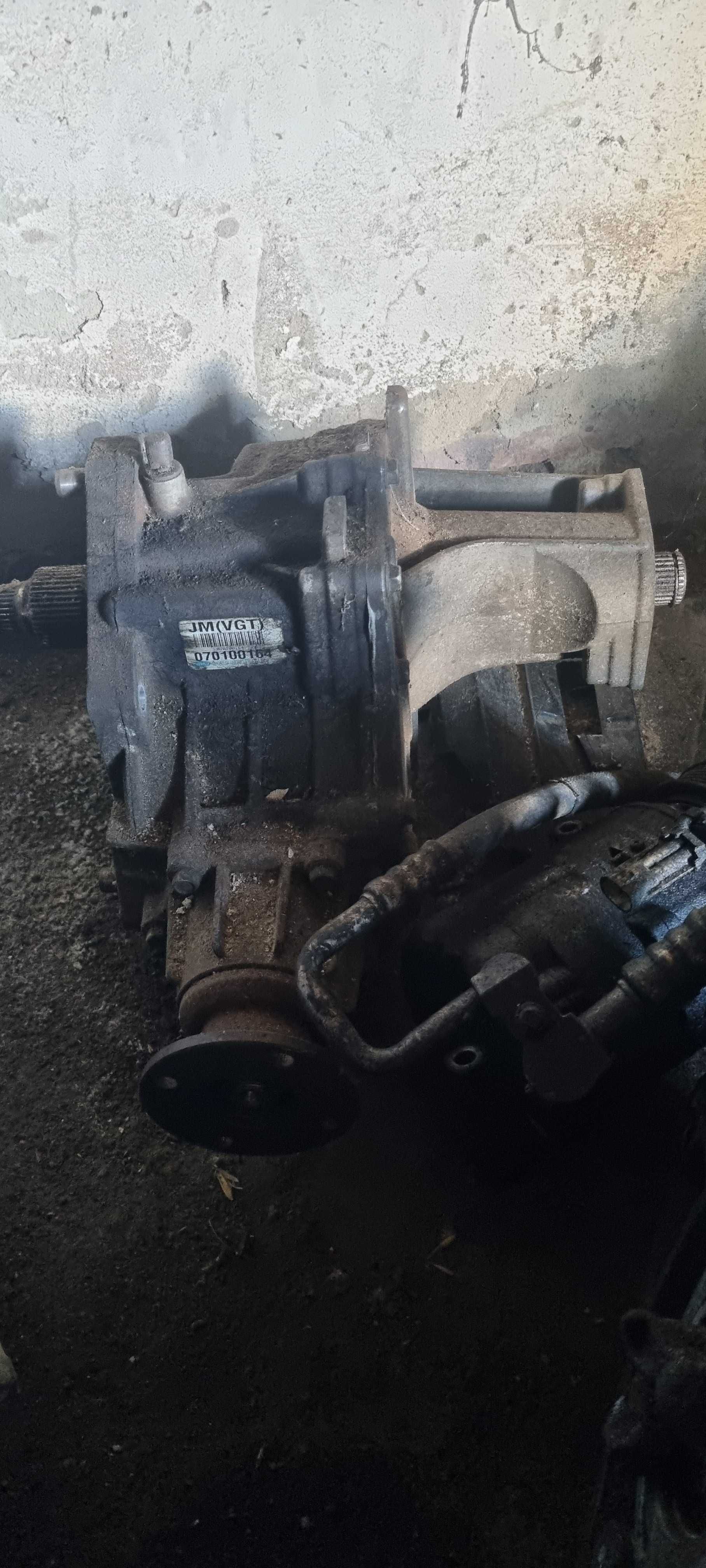 Reduktor skrzyni hyunday tucson 2.0crdi