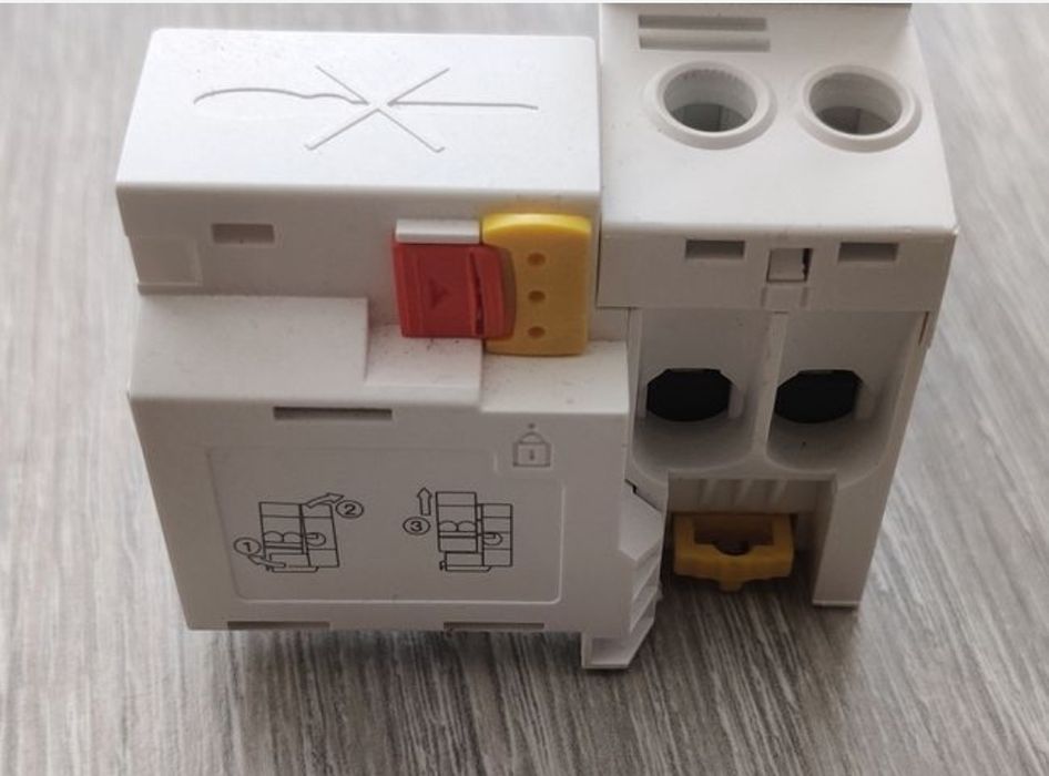 Диф. захист Acti9 VIGI iC60 2P 25A 30мA Schneider Electric A9Q11225