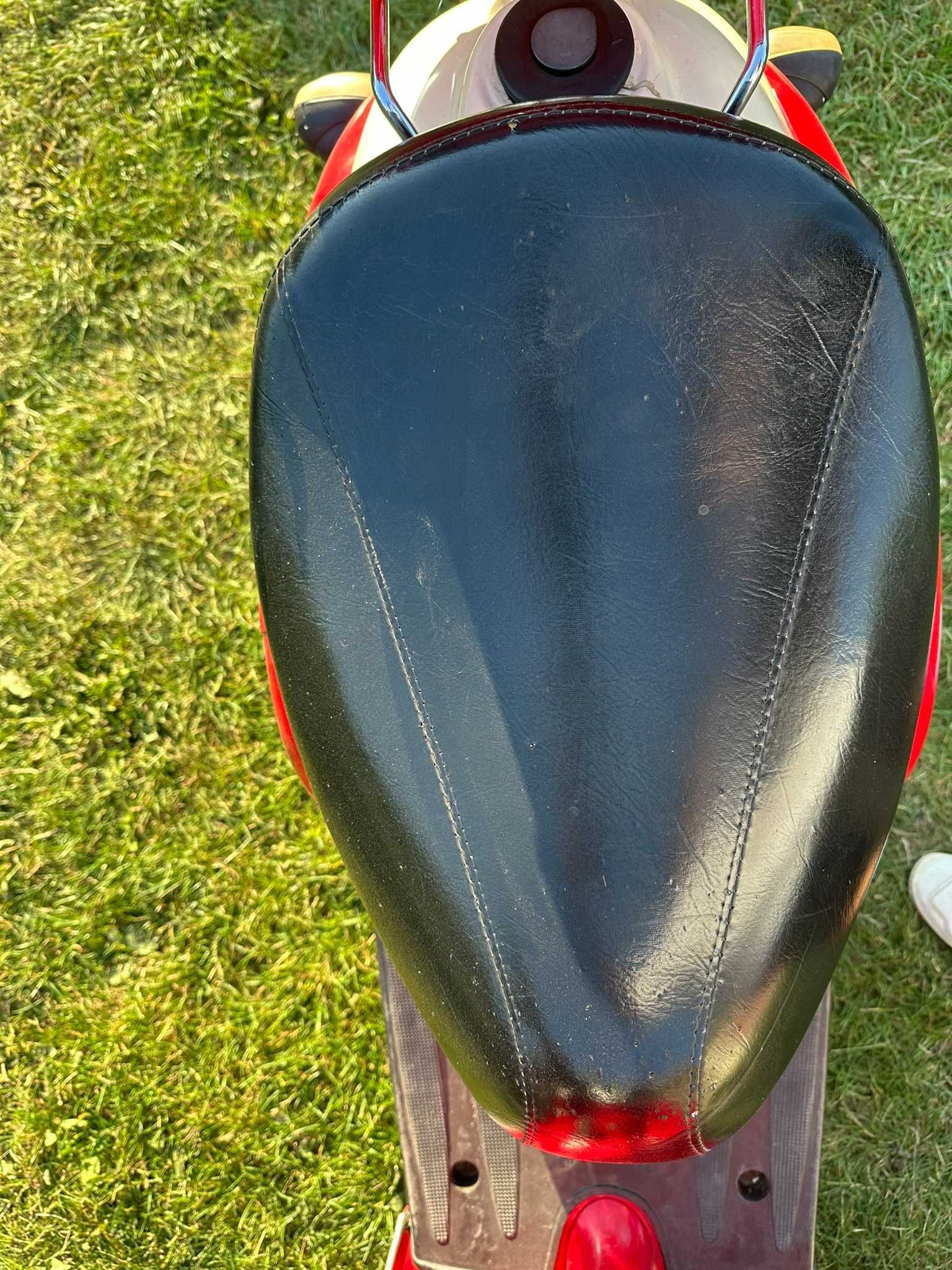 Skuter 50ccm yiying retro + kask ls2
