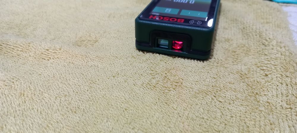 Medidor a laser digital Bosch PLR 50C