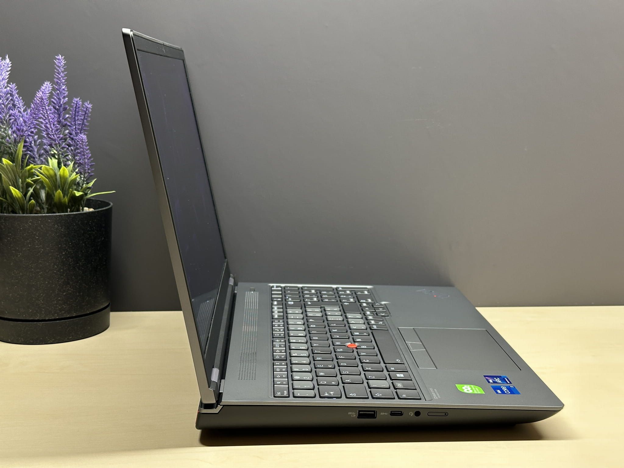 Laptop Lenovo ThinkPad P16 Gen 2 | i7-13700HX /Intel ARC Pro A30M/NOWY