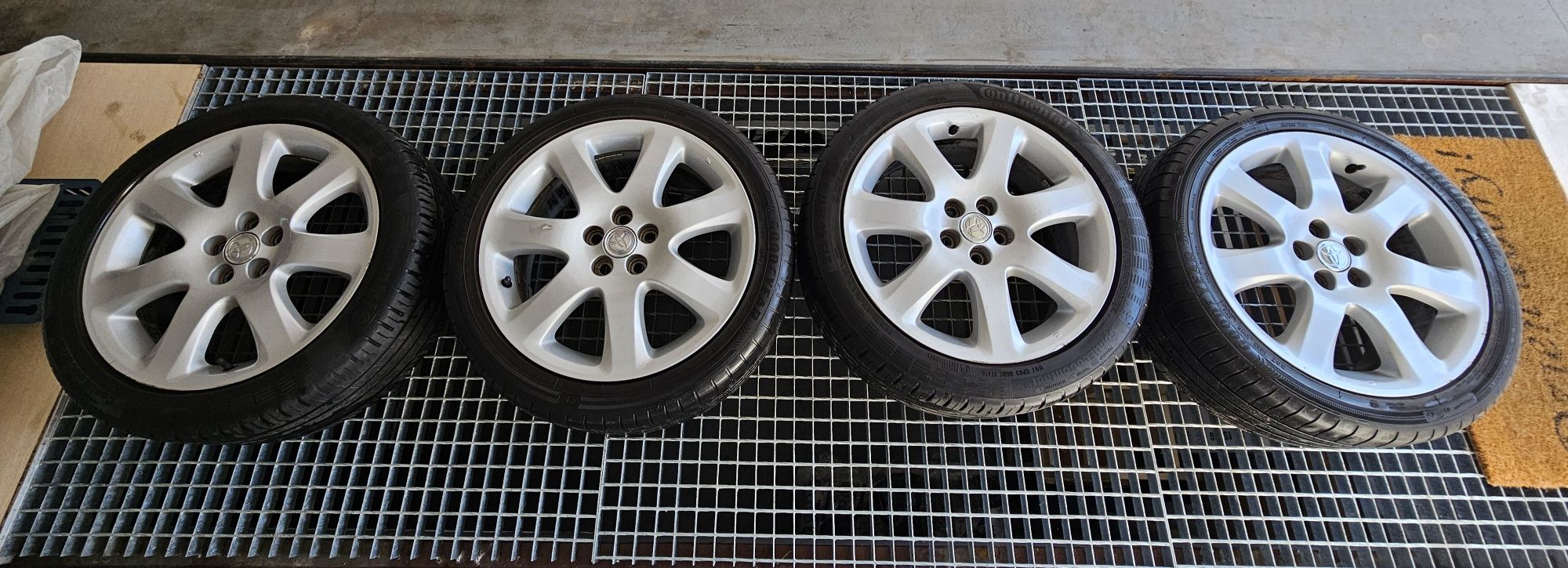 4x Felgi Koła 17" x 7" 5x100 Oryginał Toyota Prius 2 i 3 Corolla