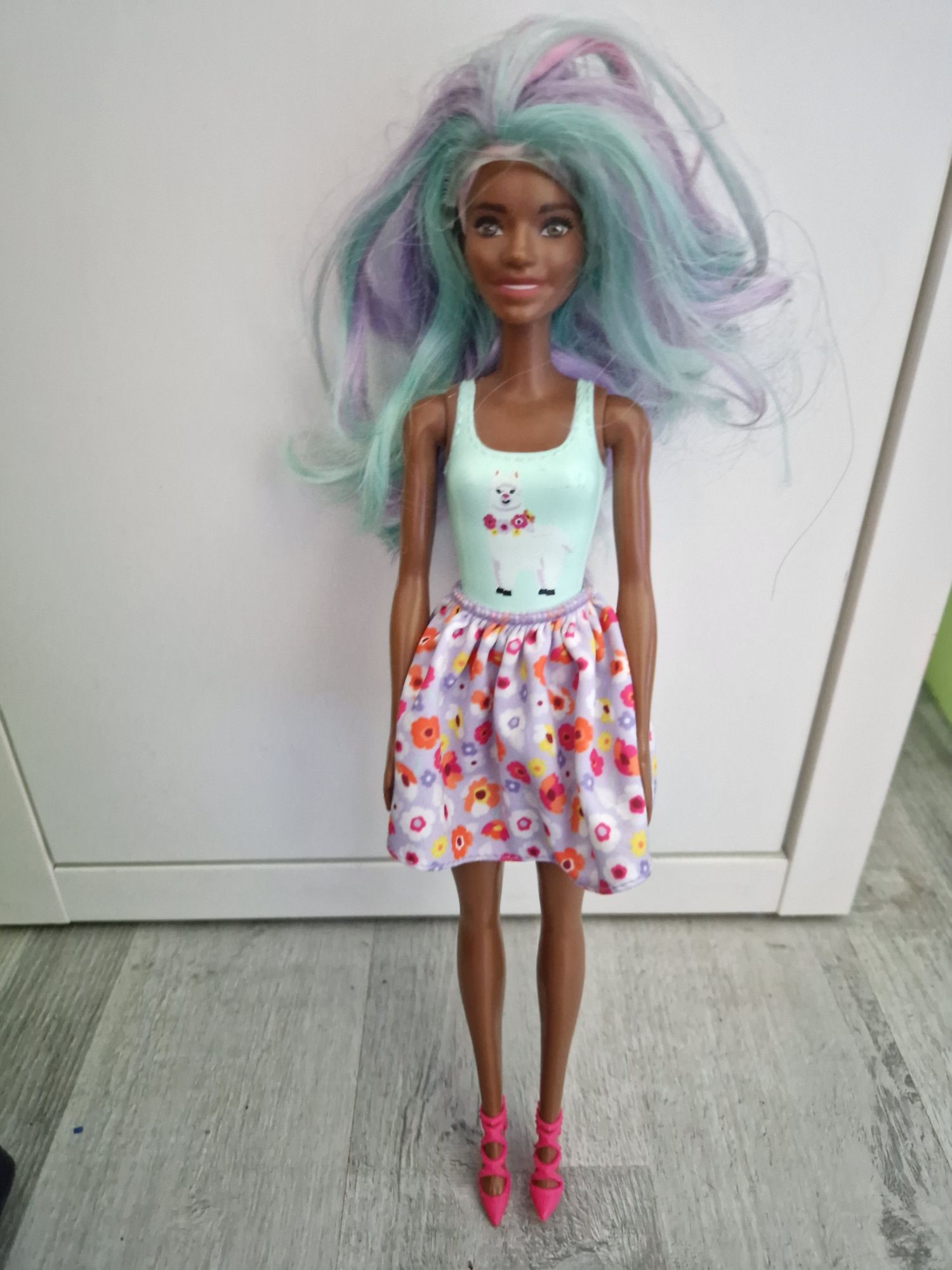 Lalka Barbie Color Reveal