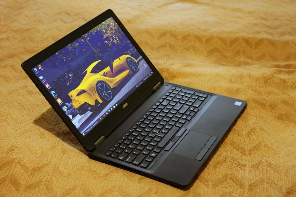 DELL 5570/Core i5-6300/Видео 2GB/8GB/SSD256/АКБ 5ч/15.6 ips FHD