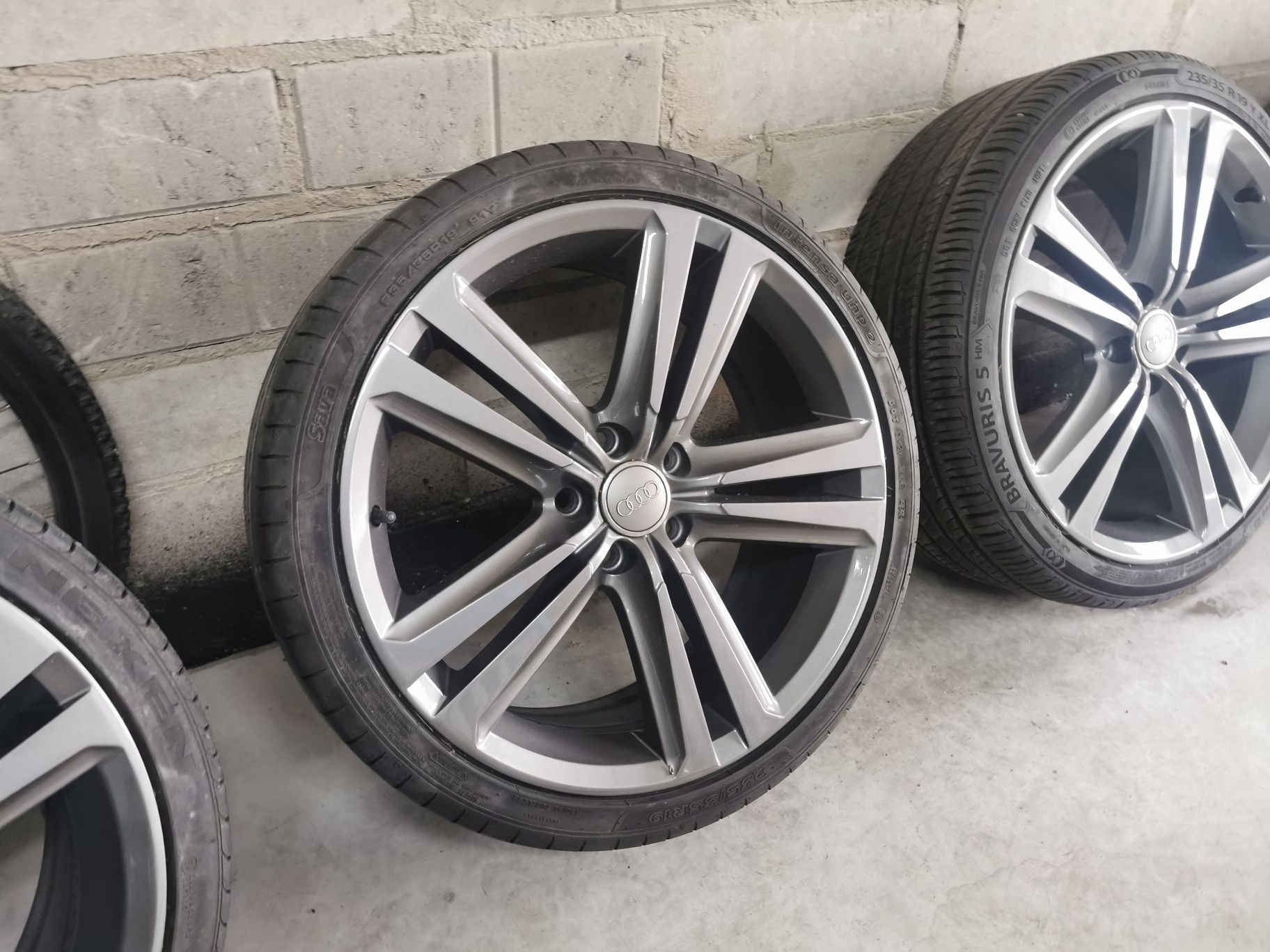 Koła alufelgi 19 Audi A4 A6 Seat Leon