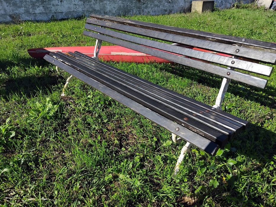 Banco corrido de jardim