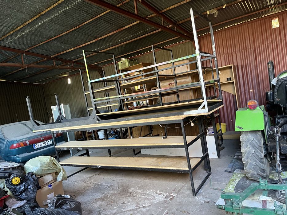 Stoły do pakowania i regały warsztatowe