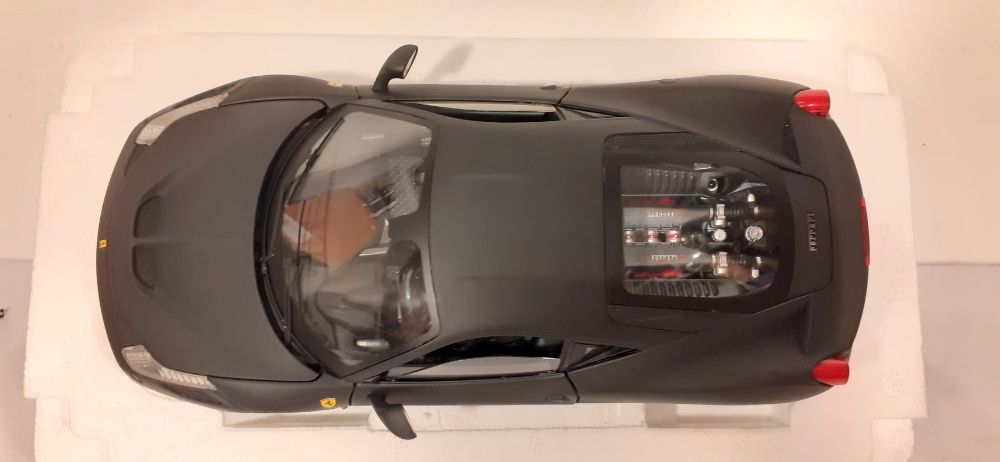 1/18 Ferrari 458 Specialle - Hot Wheels Elite