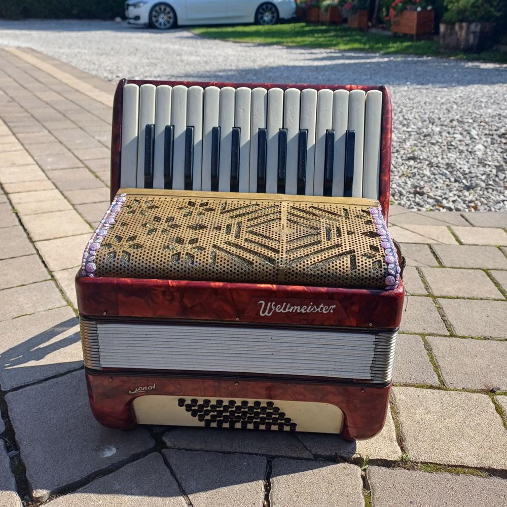 Akordeon Weltmeister 40 basów