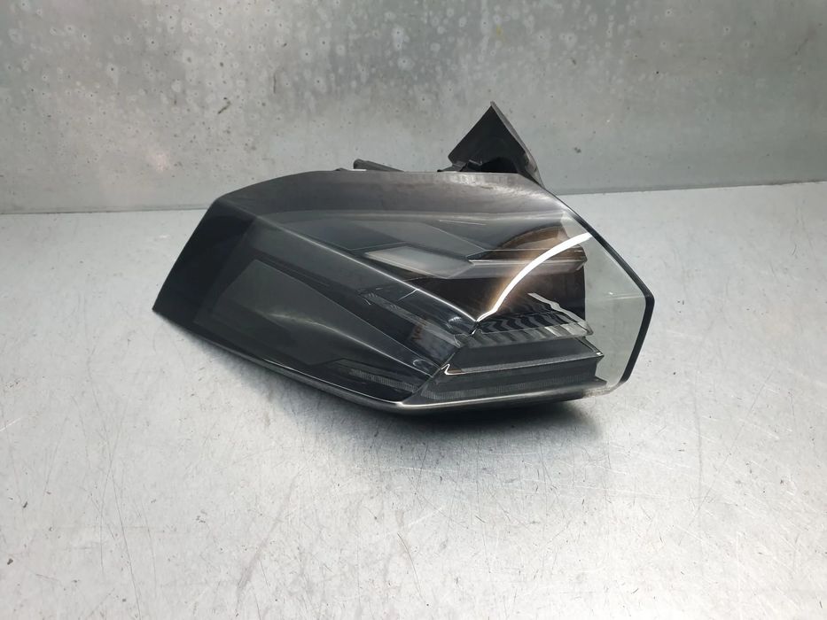 Farolim esquerdo PEUGEOT 2008 II (U_)