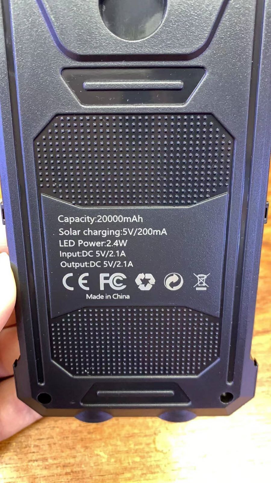 Повербанк розпродажа реально 10000mah+фонарик+солнечная батарея.