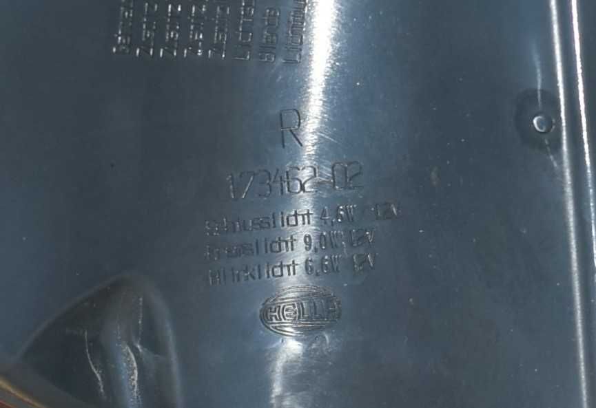 Farolim direito bmw F10 com defeito