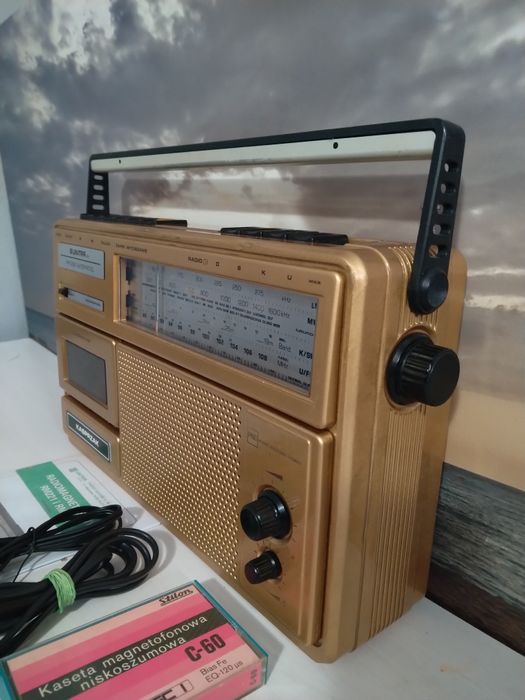 Radiomagnetofon UNITRA Kasprzak RM 222 odrestaurowany.