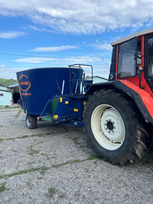 Wóz paszowy Alimamix