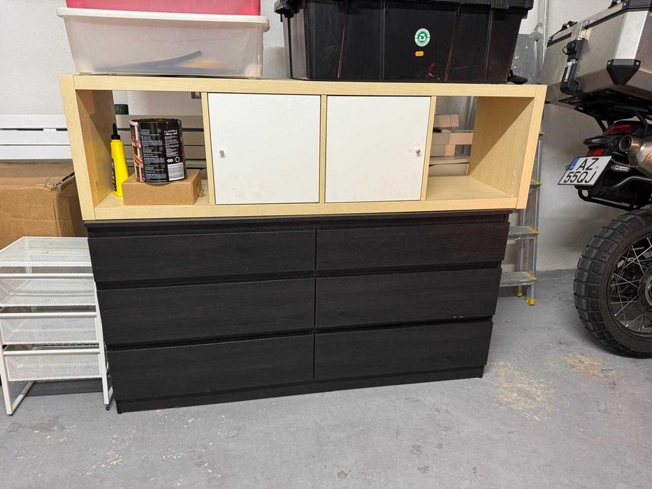 Móvel estante cubos IKEA Kallax com portas Muito bom estado