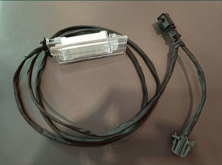 Яркий светильник багажника Passat B7 USA (NMS) с проводкой