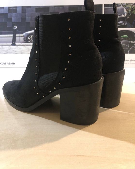 Сапожки,казаки,ботинки,полуботинки 41-42 размер