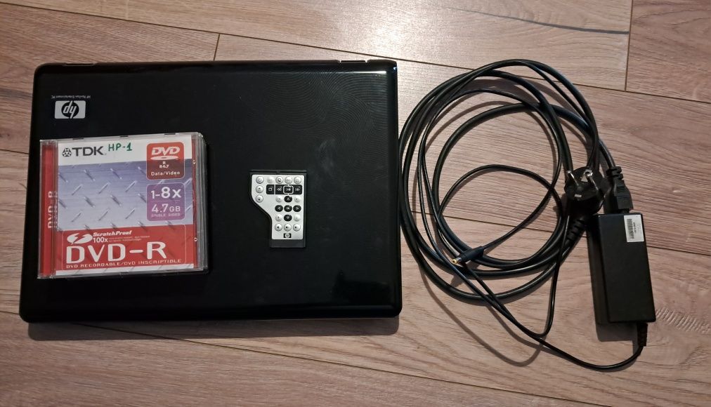 Sprzedam laptopa HP Pavilion 6000.