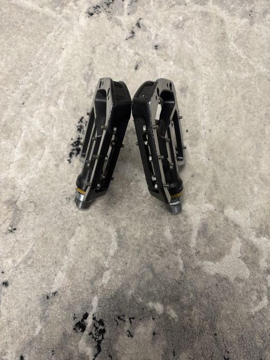 Pedaly shimano saint w pełni sprawne