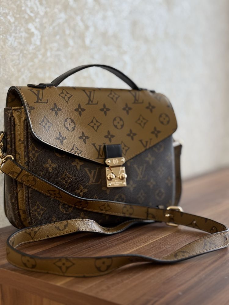 Очень красивая модель: pochette metis.
