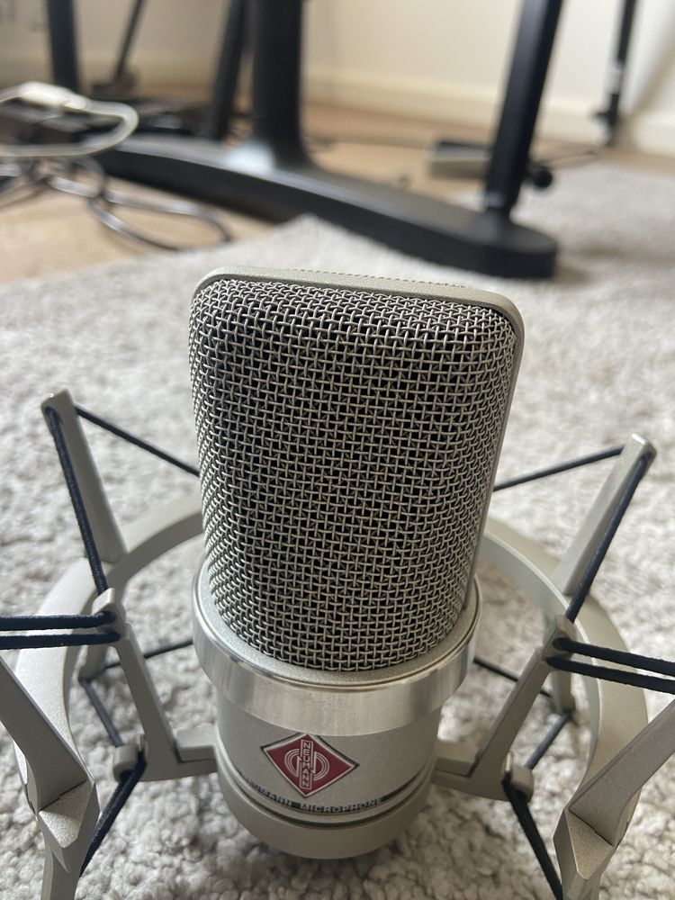 Neumann tlm102 studio pack
