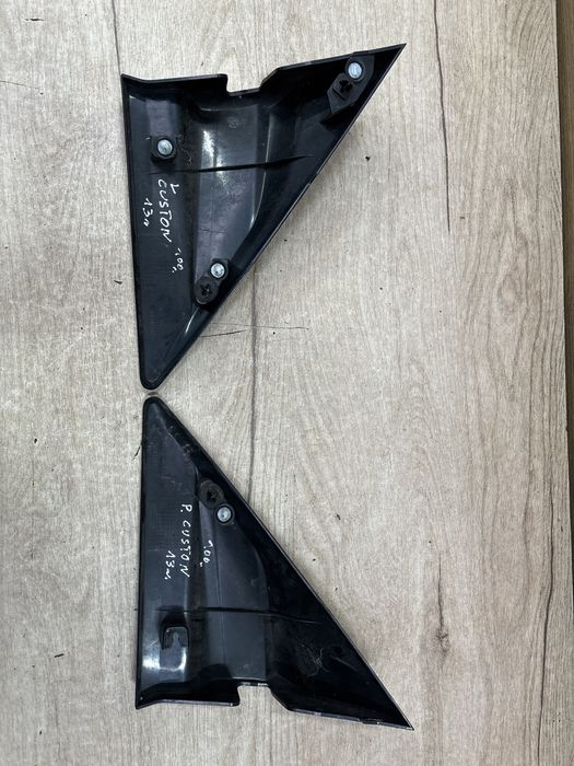 Trójkąt błotnika przedniego lewy prawy Ford Transit Custom