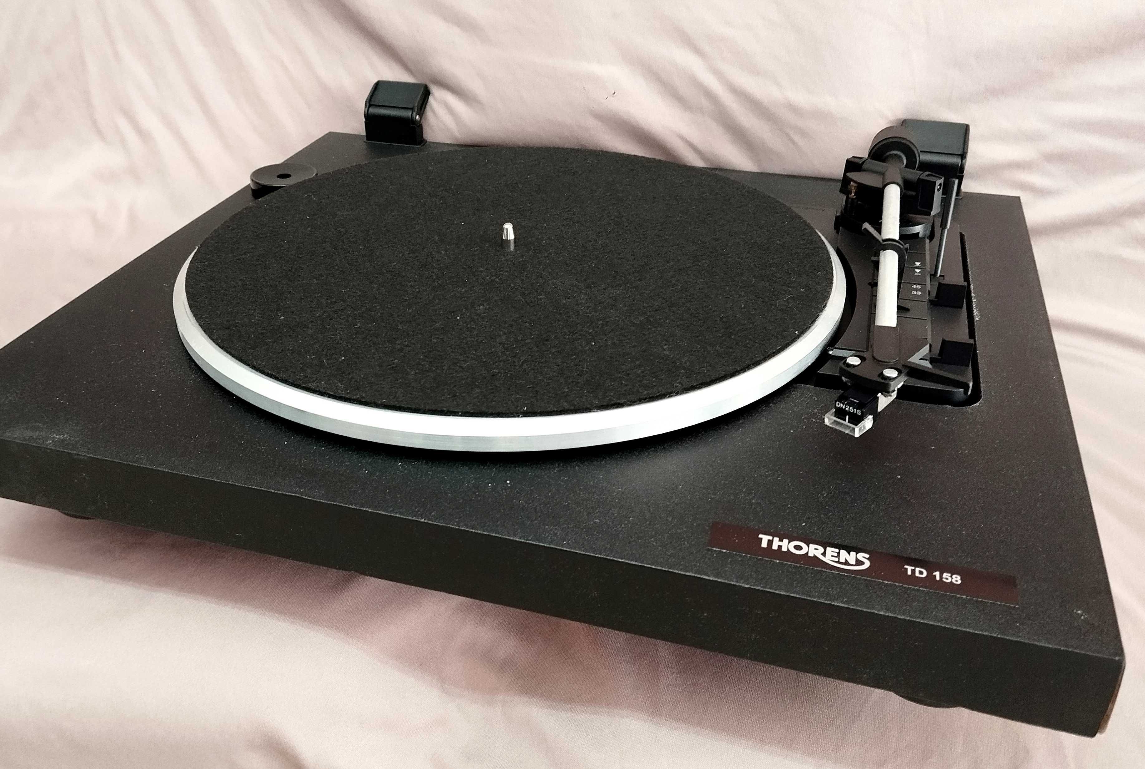 Gira Discos Thorens TD 158
