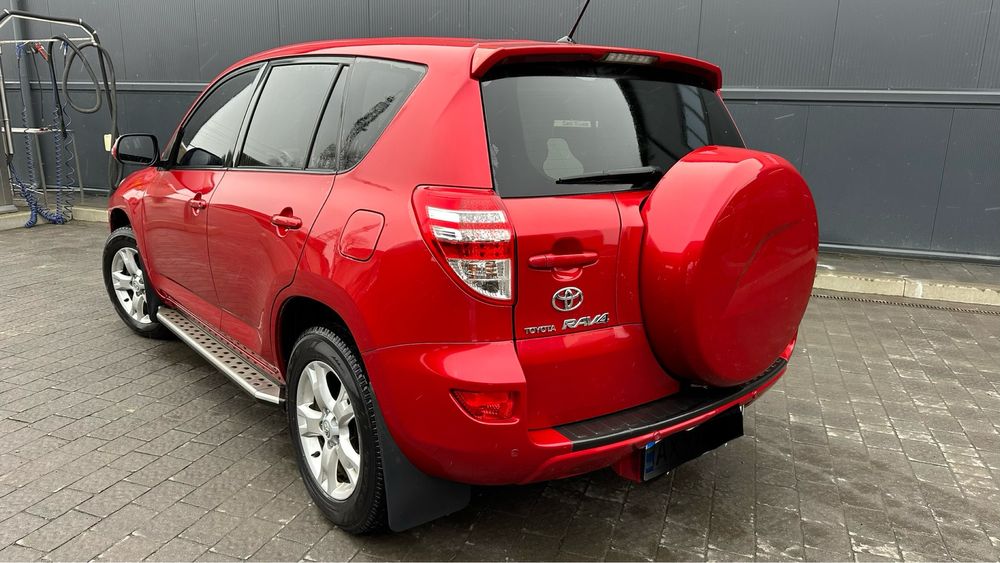 Toyota RAV4 офіціал 2009