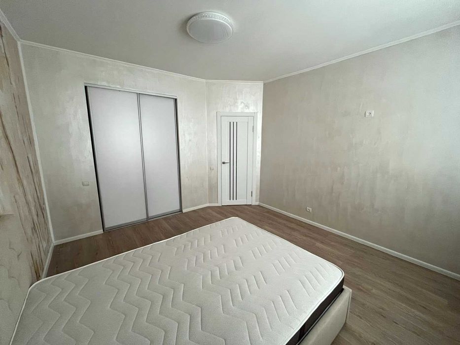 1к, АГОРА, супер ремонт і поверх  ще є мінімальне оформлення