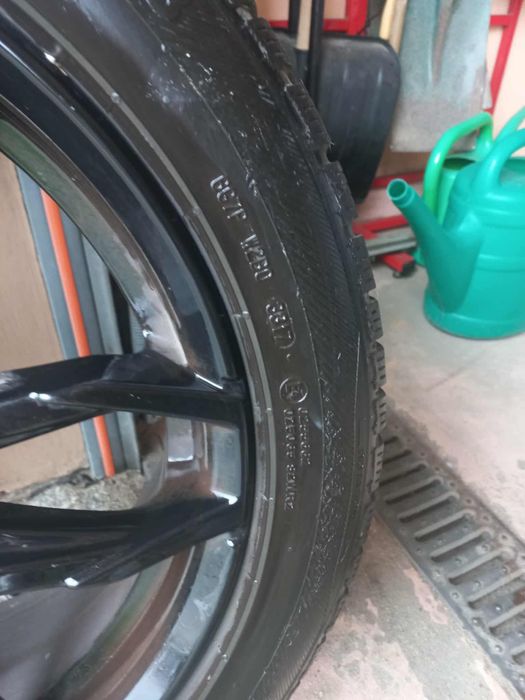 Opony zimowe z felgami aluminiowymi 205/50 R17