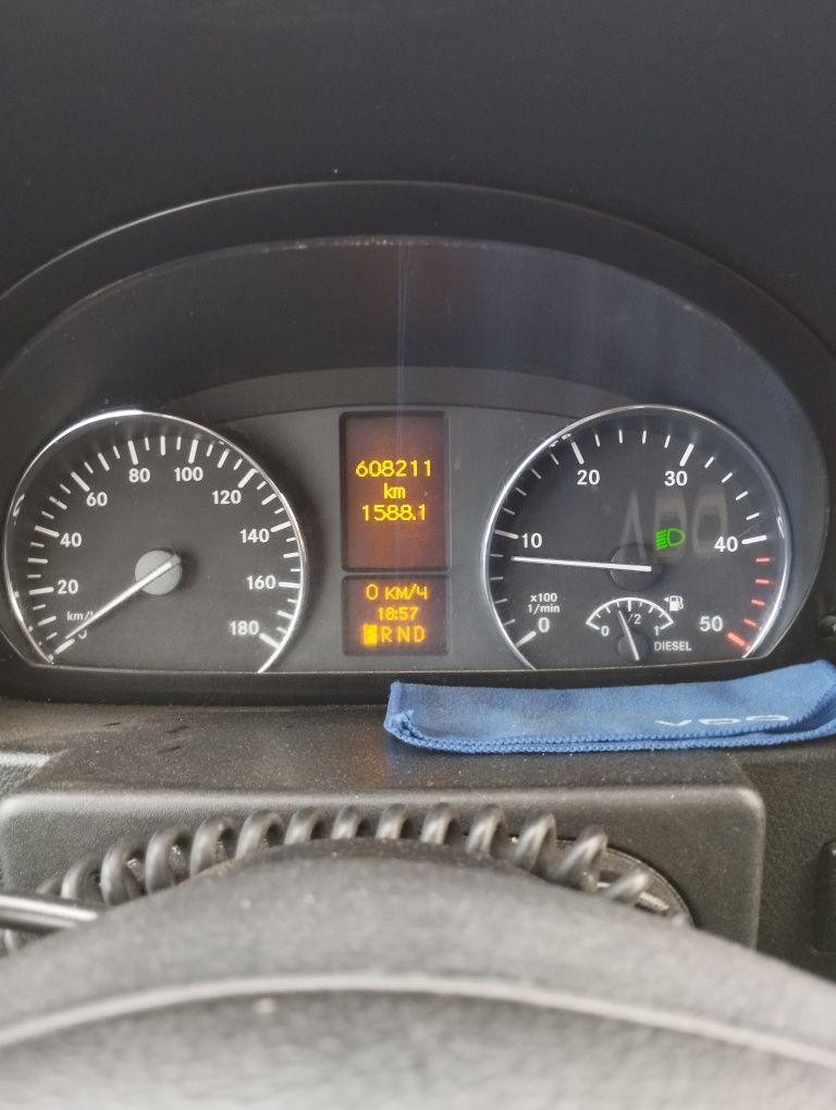 ПродамЕвакуатор Mercedes sprinter 906 2009 2,2 АКПП Evro5