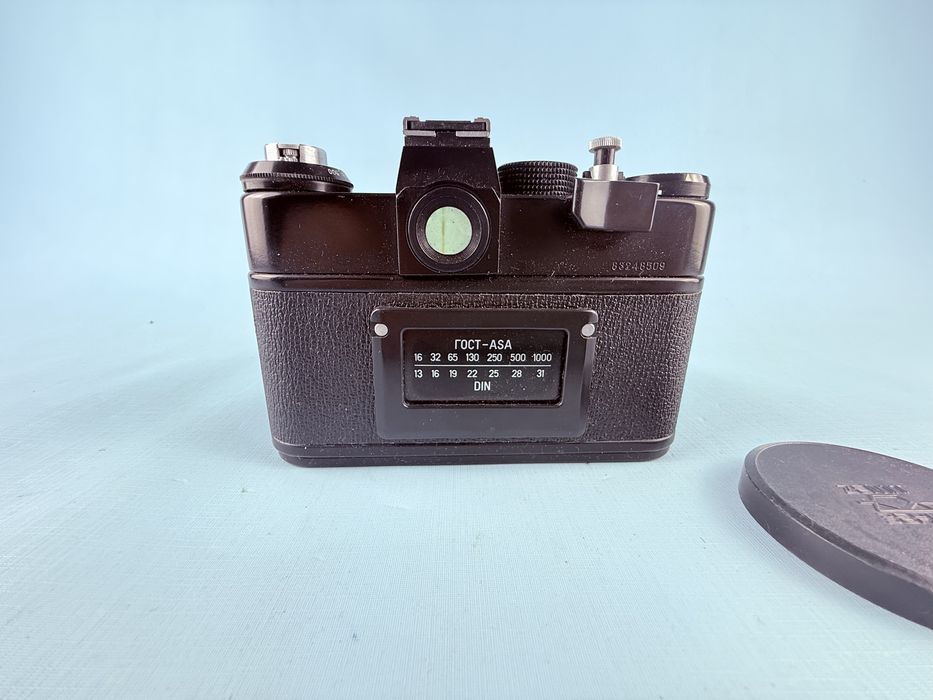 Aparat analogowy Zenit 11 obiektyw helios 44M-4