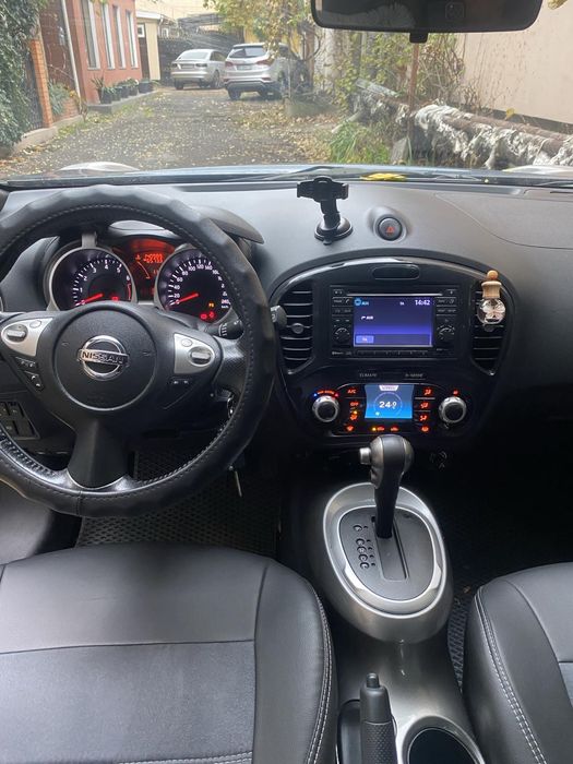 Ниссан Жук 13г Куплен в салоне