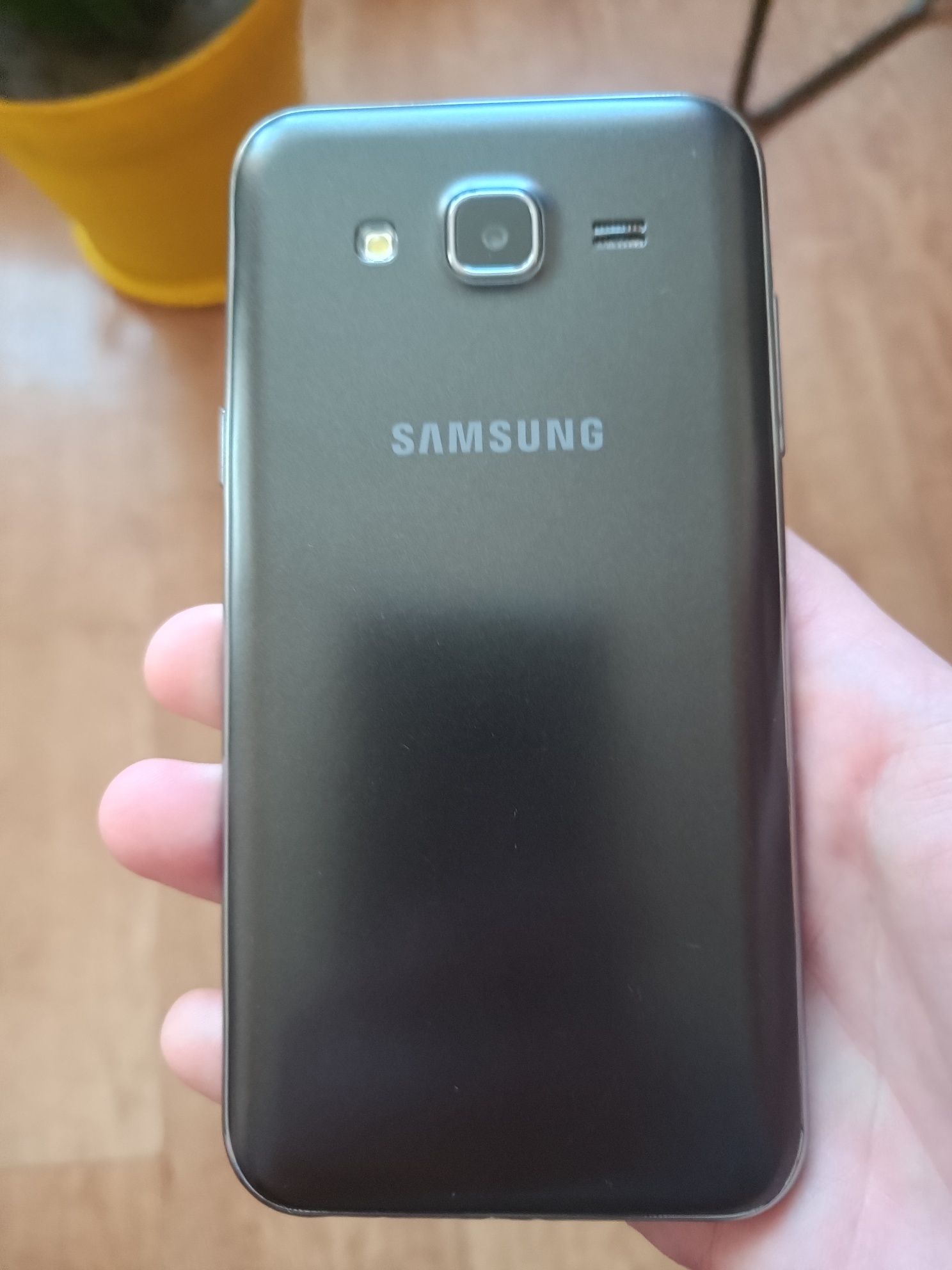 Samsung J5 с экраном amoled в идеале