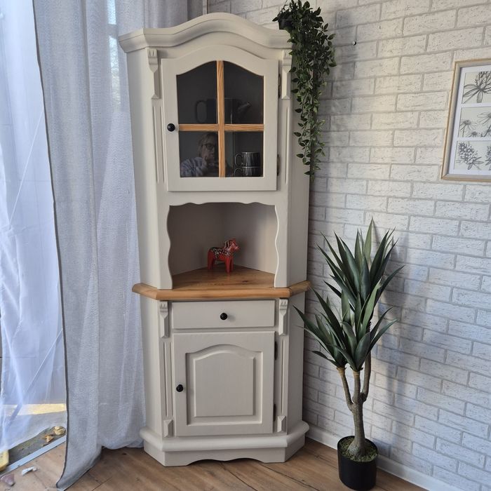 Piękny kaszmirowy narożny  sosnowy kredens