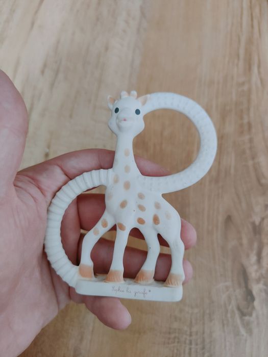 Sophie gryzak naturalny ząbkowanie zabawka żyrafa vulli La girafe