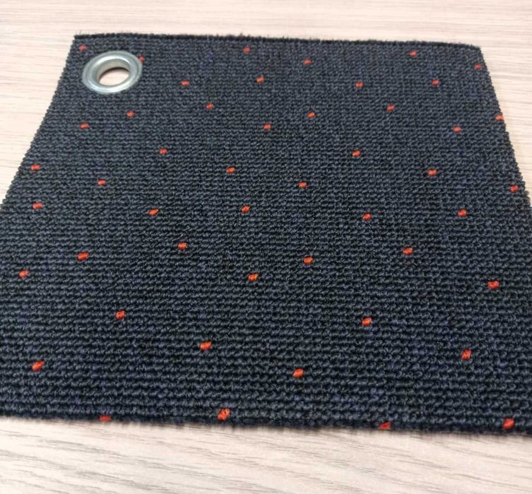 Wykładzina biurowa Carpet Concept RBM 21 lips w rolce CZARNA W KROPKI