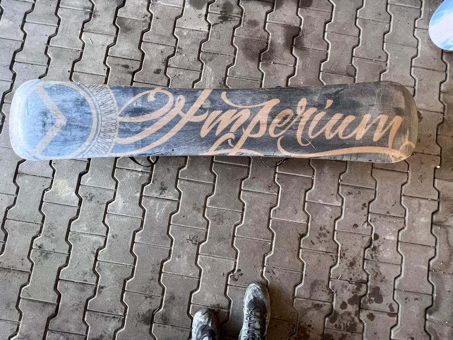 2 deski snowboardowe