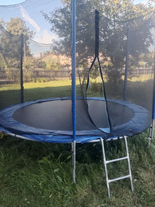 Trampolina ogrodowa