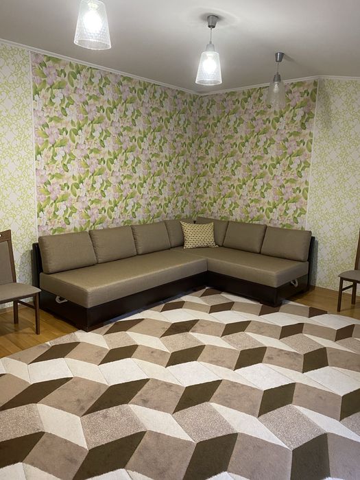 Оренда 2к. 2 рівневої квартири в центрі міста