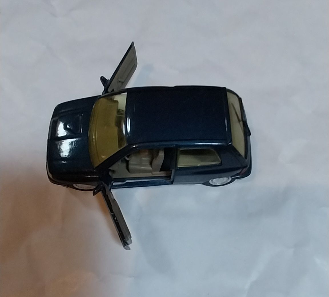 Miniatura da Solido Renault Clio escala 1/43